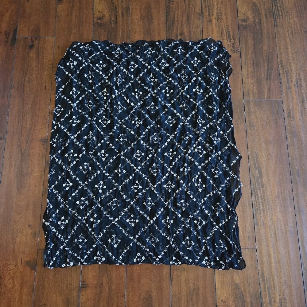 Women's Black White Full Mirror Work Embroidered Long Soft Wrap Shawl Scarf - Picture 6 of 7